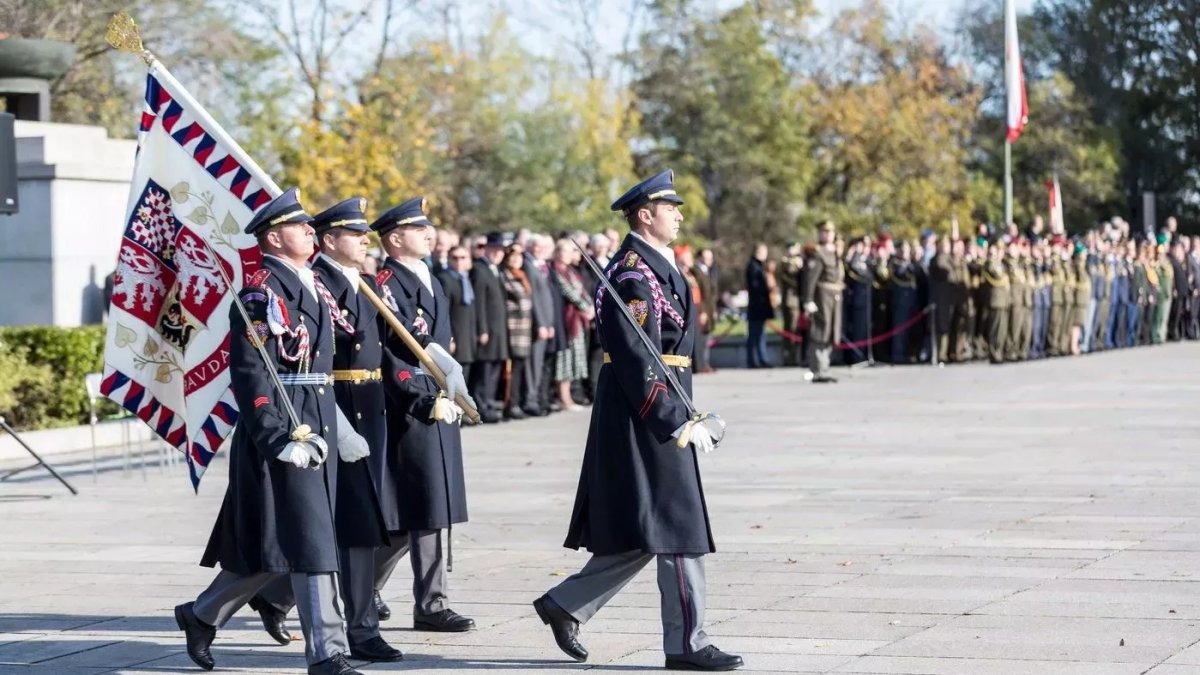 Politici položili věnce na Vítkově