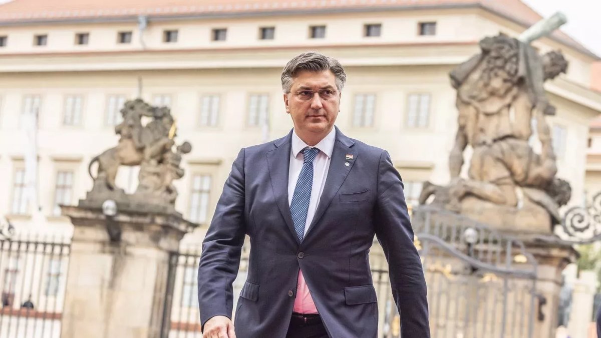 Na Pražském hradě se setkali evropští politici na neformálním summitu EU. (7.10.2022)