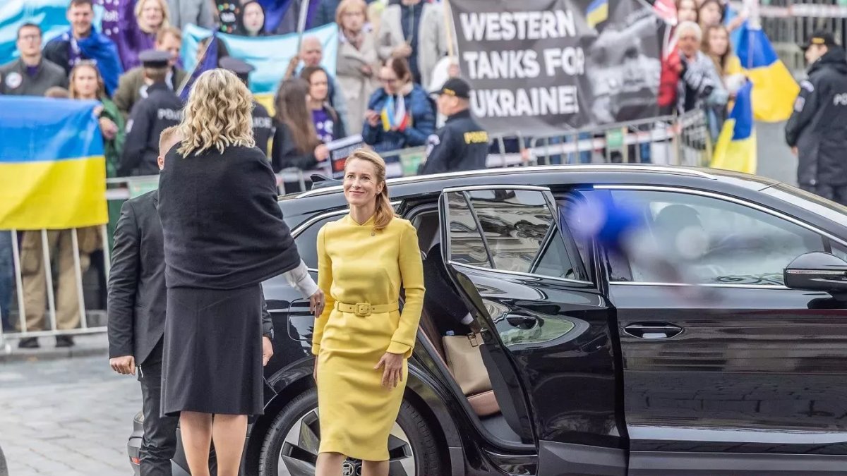 Na Pražském hradě se setkali evropští politici na neformálním summitu EU. (7.10.2022)