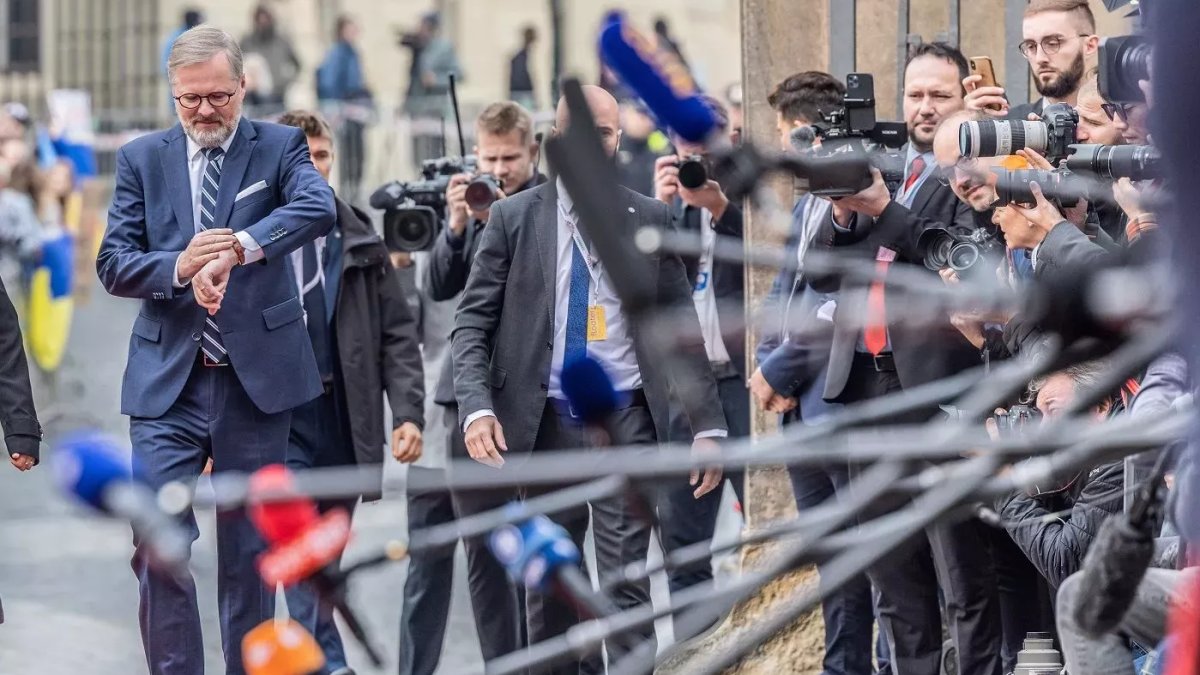 Na Pražském hradě se setkali evropští politici na neformálním summitu EU. (7.10.2022)