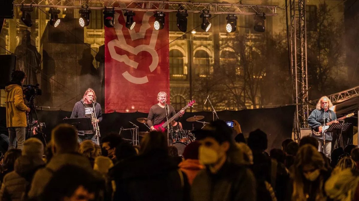 Na Václavském náměstí se uskutečnil Koncert pro budoucnost. (17.11.2021)