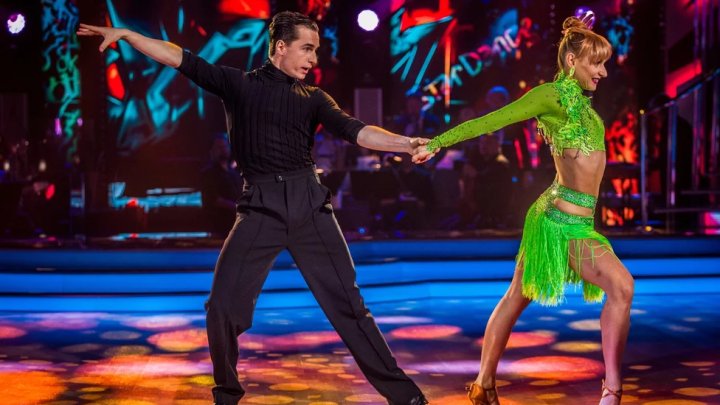 Oskar Hes a Kateřina Bartuněk Hrstková ve StarDance 2024.