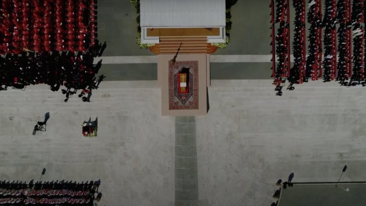 Svět se loučí s papežem Františkem. (26.4.2025)