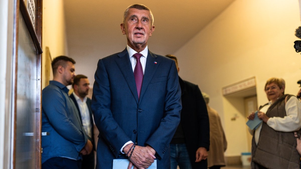 Andrej Babiš odevzdal hlas ve sněmovních volbách. (3.10.2025)