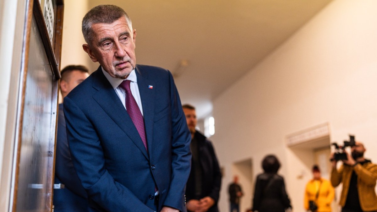 Andrej Babiš odevzdal hlas ve sněmovních volbách. (3.10.2025)