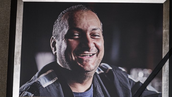 Blízcí a přátelé se rozloučili s moderátorem Patrikem Hezuckým. (12.12.2025)