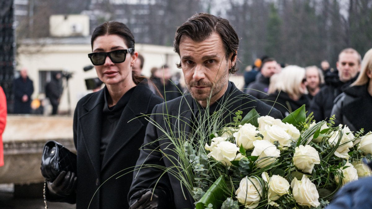 Leoš Mareš na posledním rozloučení s Patrikem Hezuckým. 