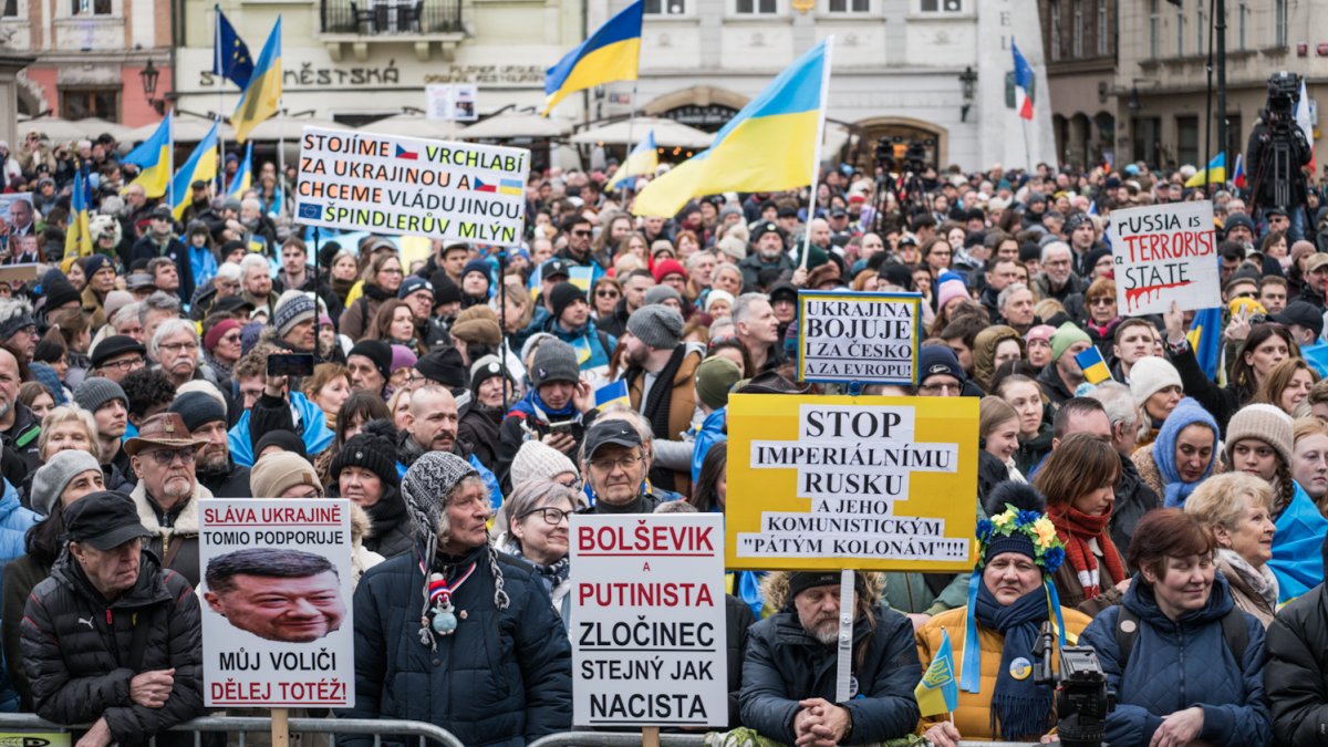 Na Staroměstském náměstí se koná demonstrace na podporu Ukrajiny. (21.2.2026)